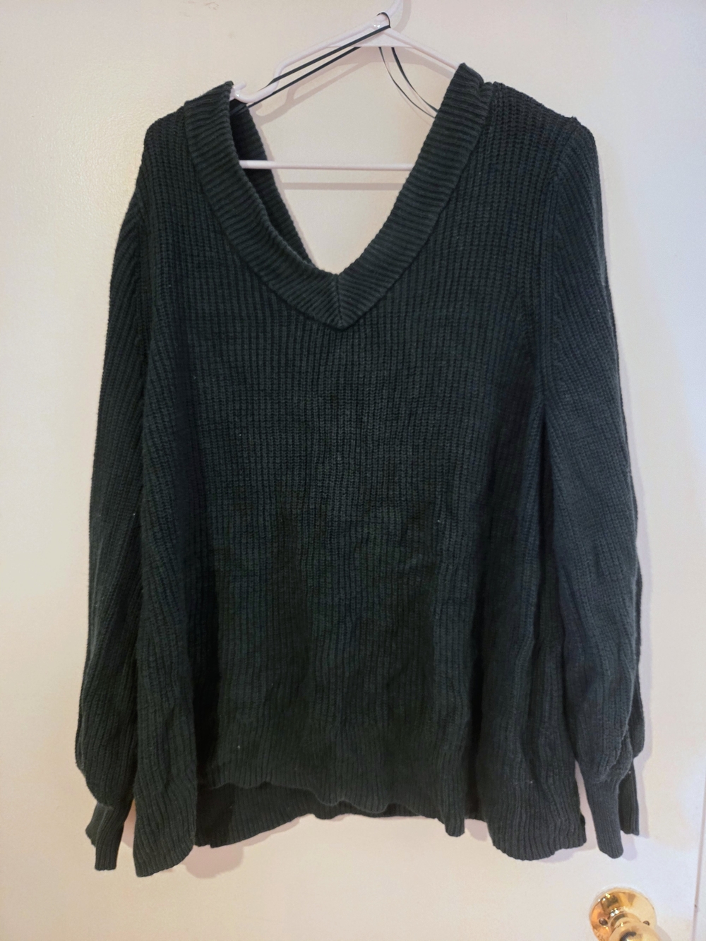 Cozy Ribbed V-Neck Sweater in Deep Green